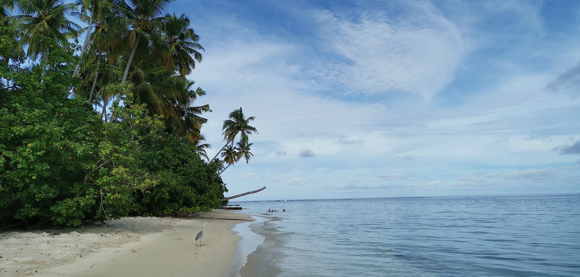 Playa de Felidhoo, la isla capital del atolón de Vaavu