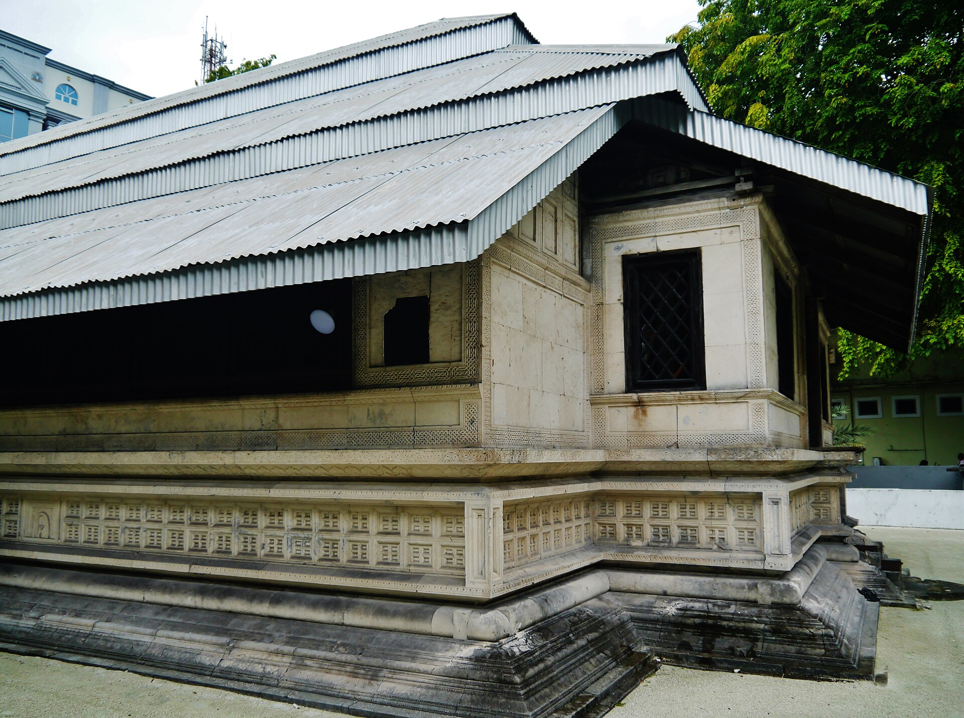 The coral-stone Hukuru Miskiy (Old Friday Mosque) in Malé