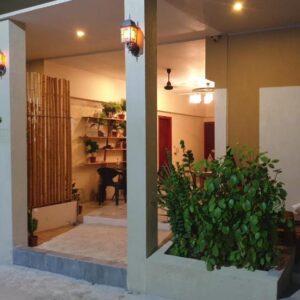 Photo of Dhiffushi Tourist Hotel