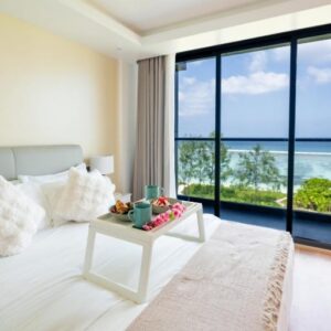 Photo of Lazzlla1BR Beachfront Oceanfront Apartment