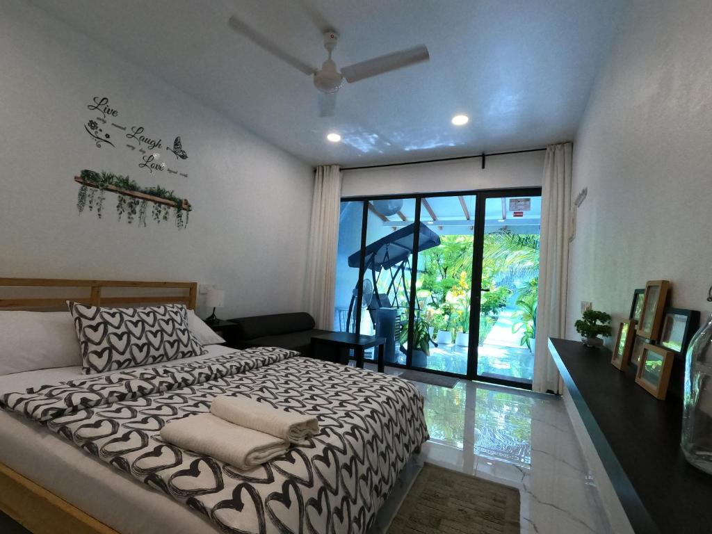 Photo of Oceana Inn Maldives