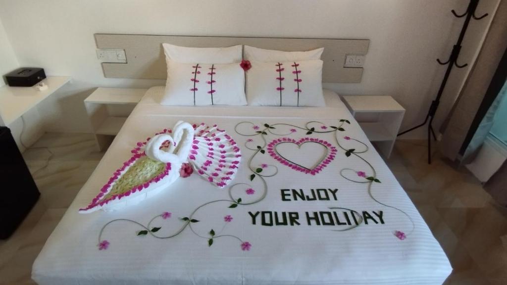 Photo of Thoddoo Garden inn