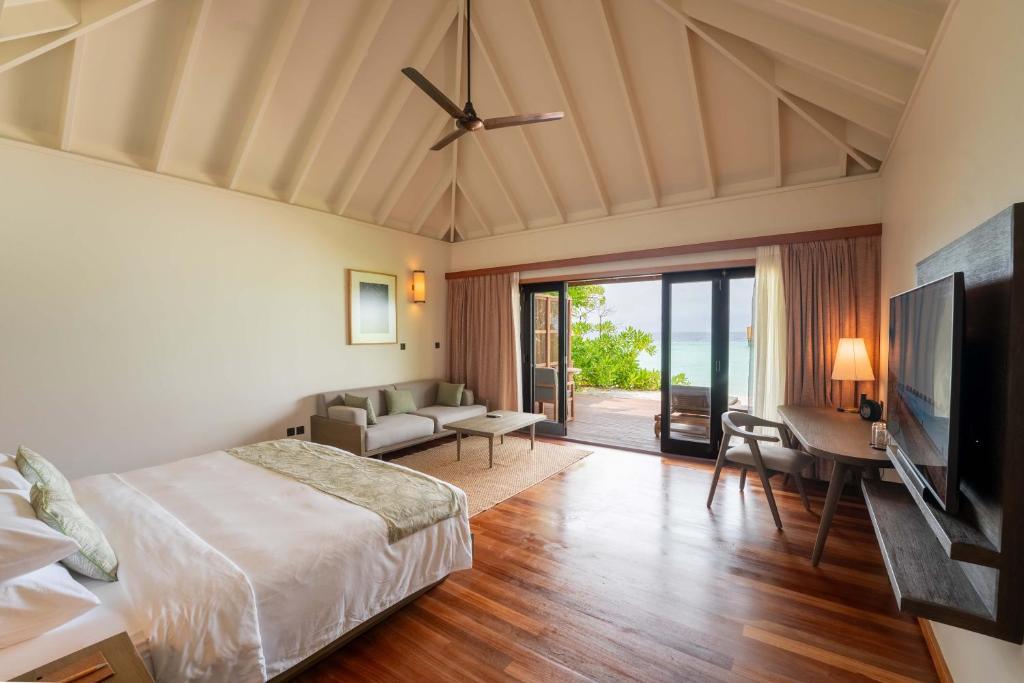 Photo of Veligandu Maldives Resort Island